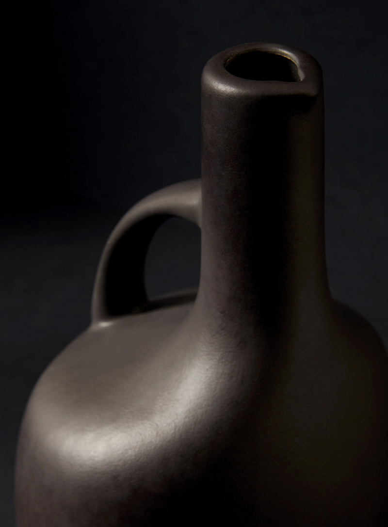 Canard Stoneware Olive Oil Dispenser - Matte Black