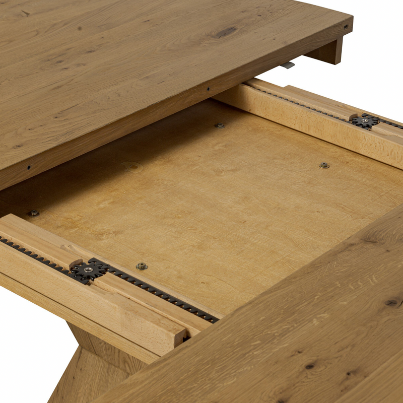 Leif Round Extension Dining Table - Aged Natural Oak