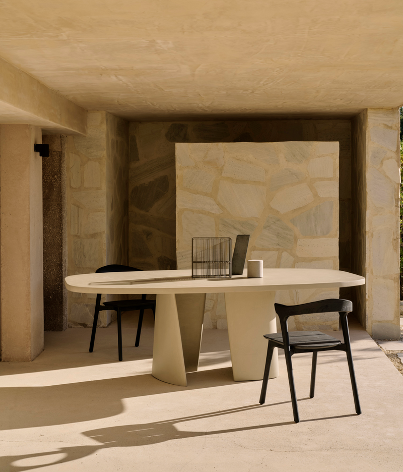 Canyon Outdoor Dining Table